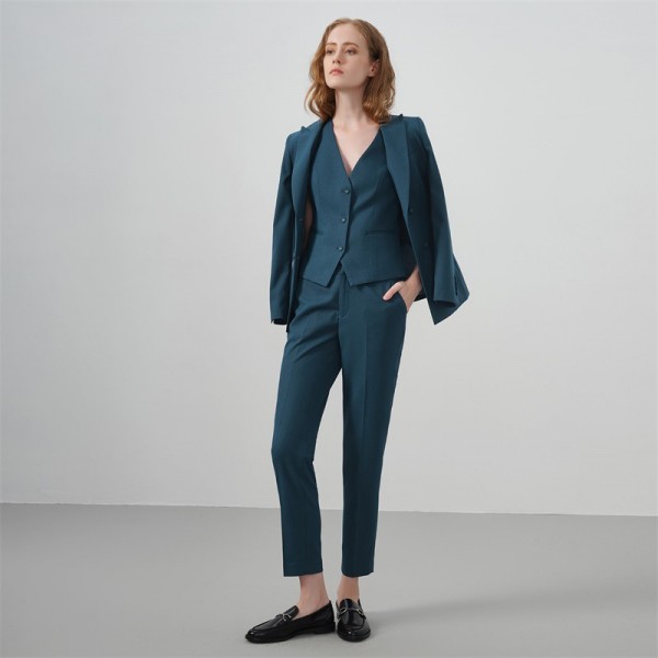 Women's Temperament Commuter Green Suit Three-piece Suit