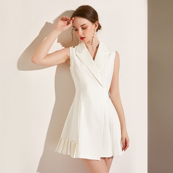Women's White Sleeveless Pleated Short Suit Dress